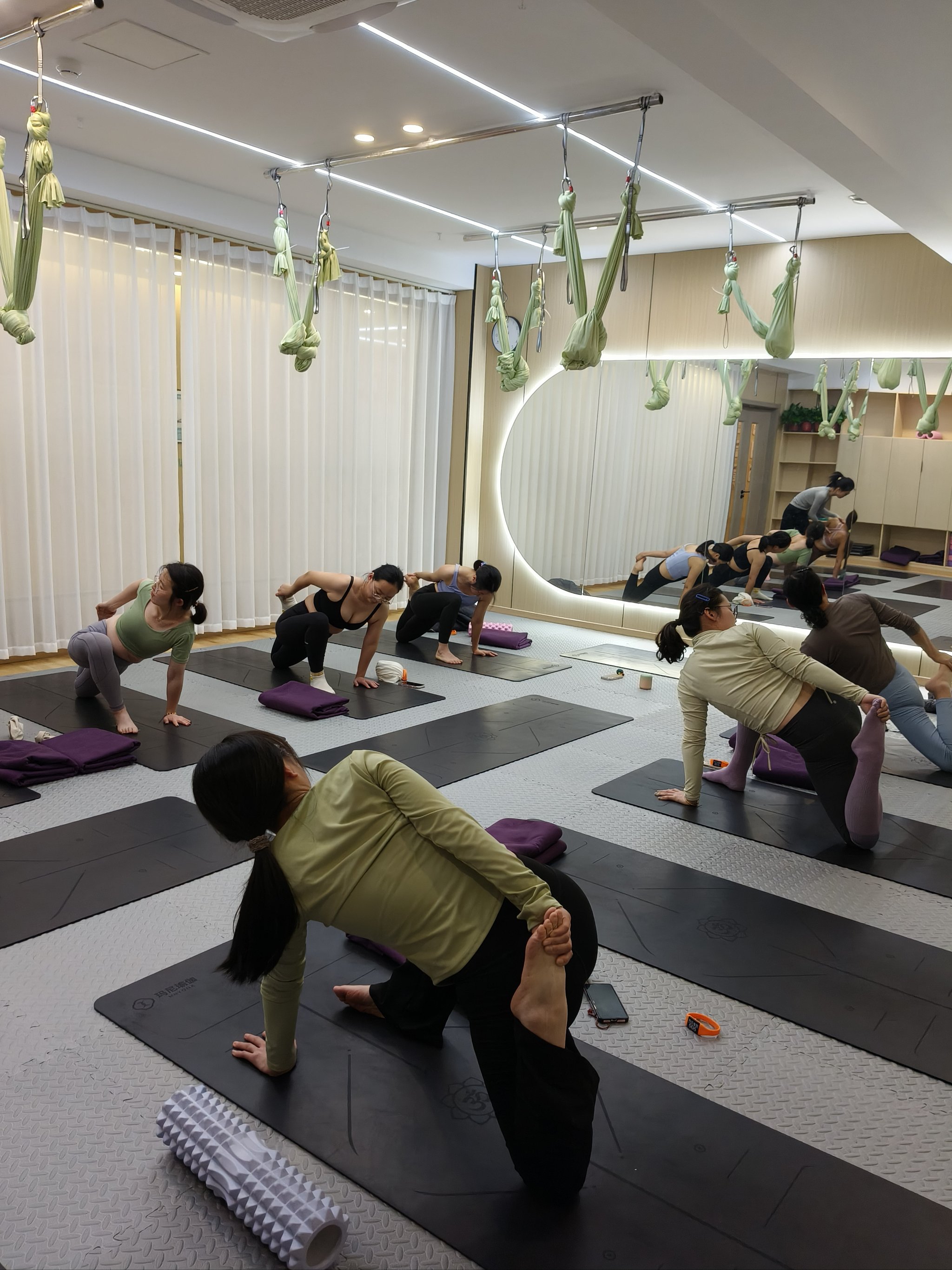 开云官网APP下载-关于流行瑜伽互动体验，放松身心焕发新活力的信息