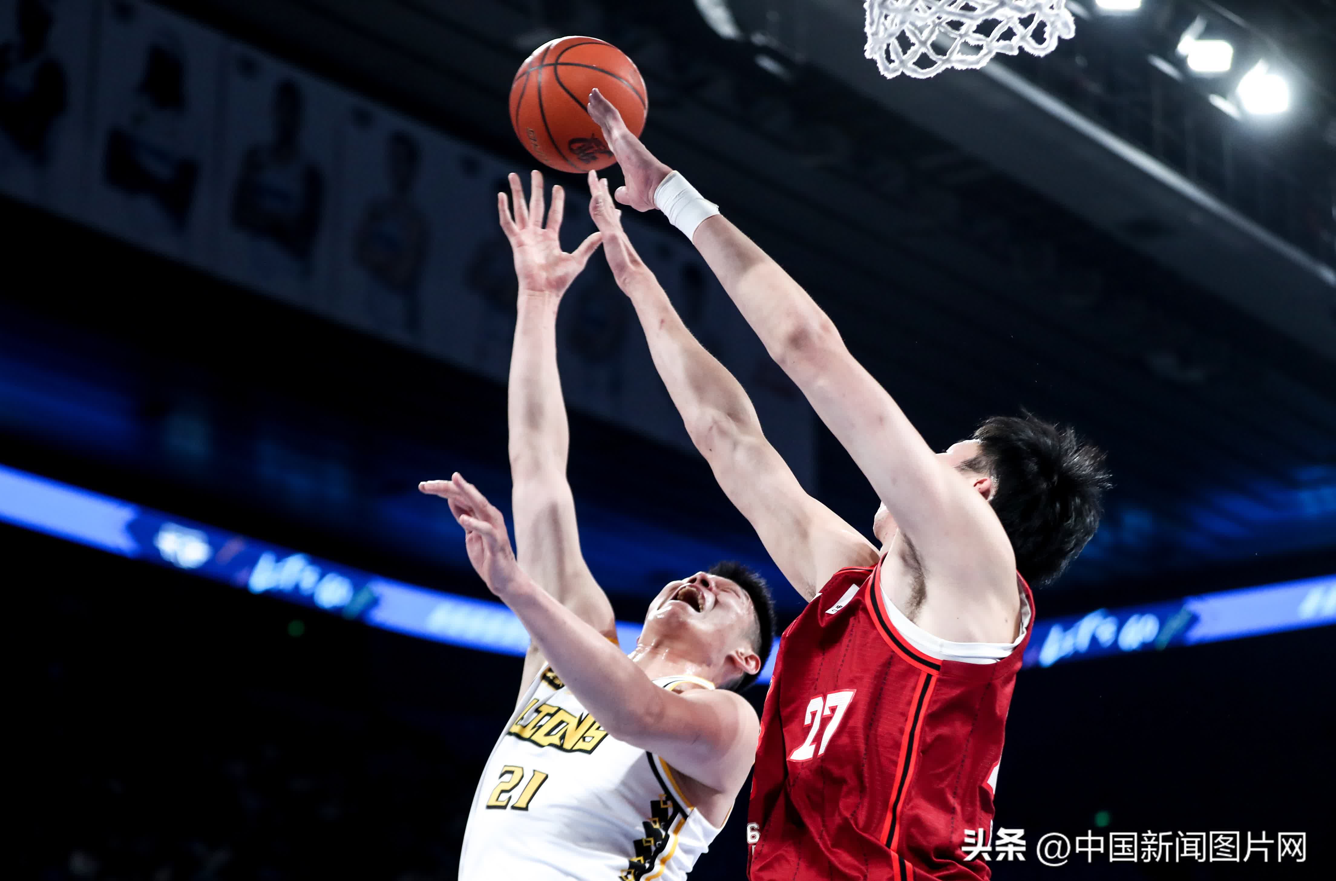 开云平台-篮板争夺：北京队抢到48个篮板，赢得关键战役！的简单介绍