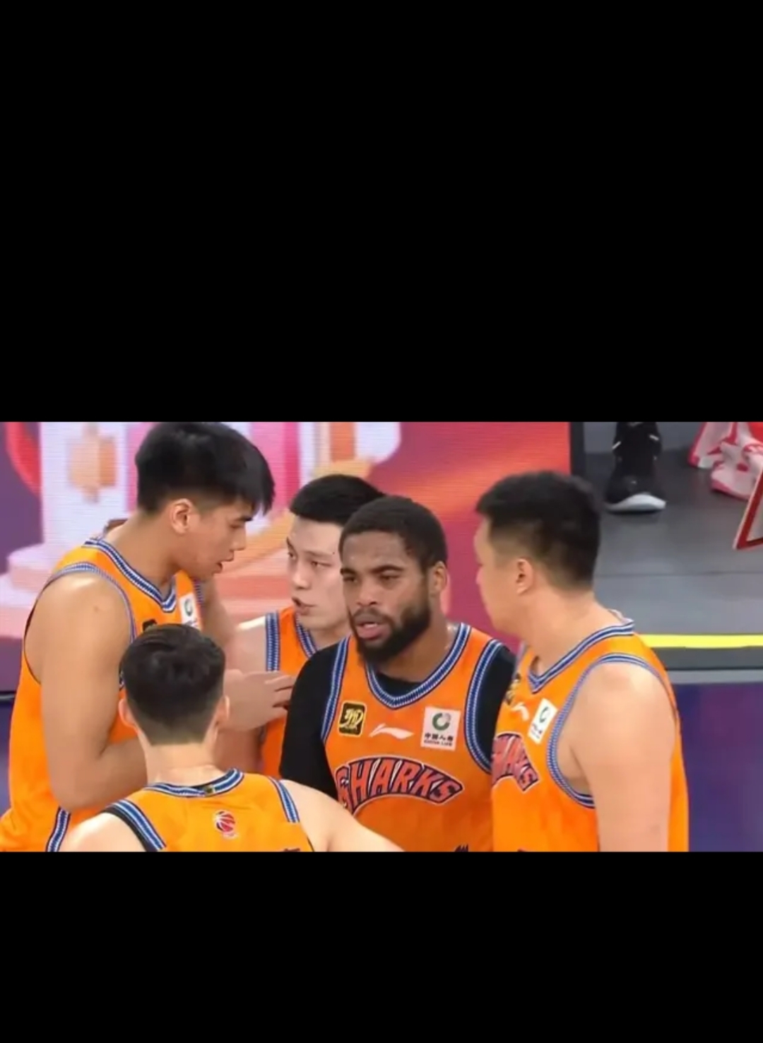 关于焦点战役：北京队与上海队交手，比赛悬念迭起！的信息