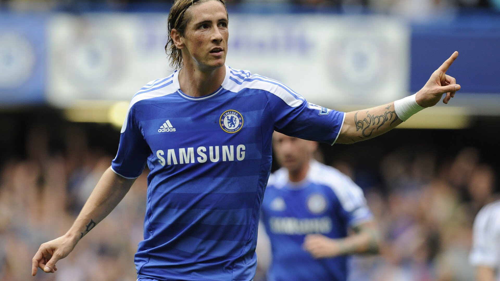 开云平台-_潮流烟火跑：夜间灯光秀与你同行_，夜店灯光秀视频